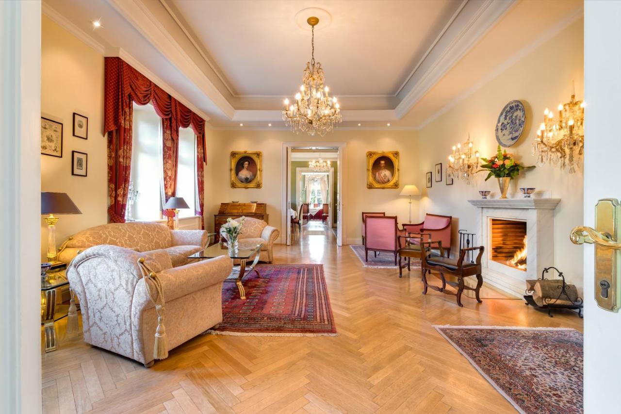 Castle Hotel Grof Degenfeld Superior Tarcal Bagian luar foto
